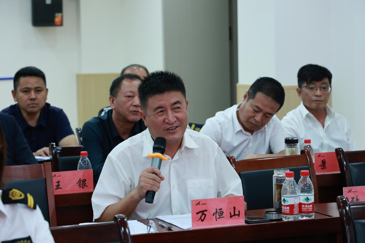 1727075249141001788.jpg 1727075249141001788.jpg